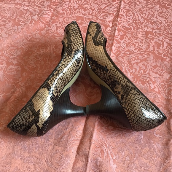 FRANCO SARTO faux snakeskin peep toe heels - Picture 4 of 8